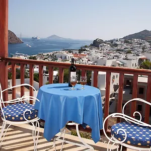 Casteli 4*, Skala (Kefalonia) Greece