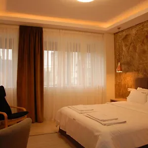 Citizen 9 2*, Thessaloniki Greece